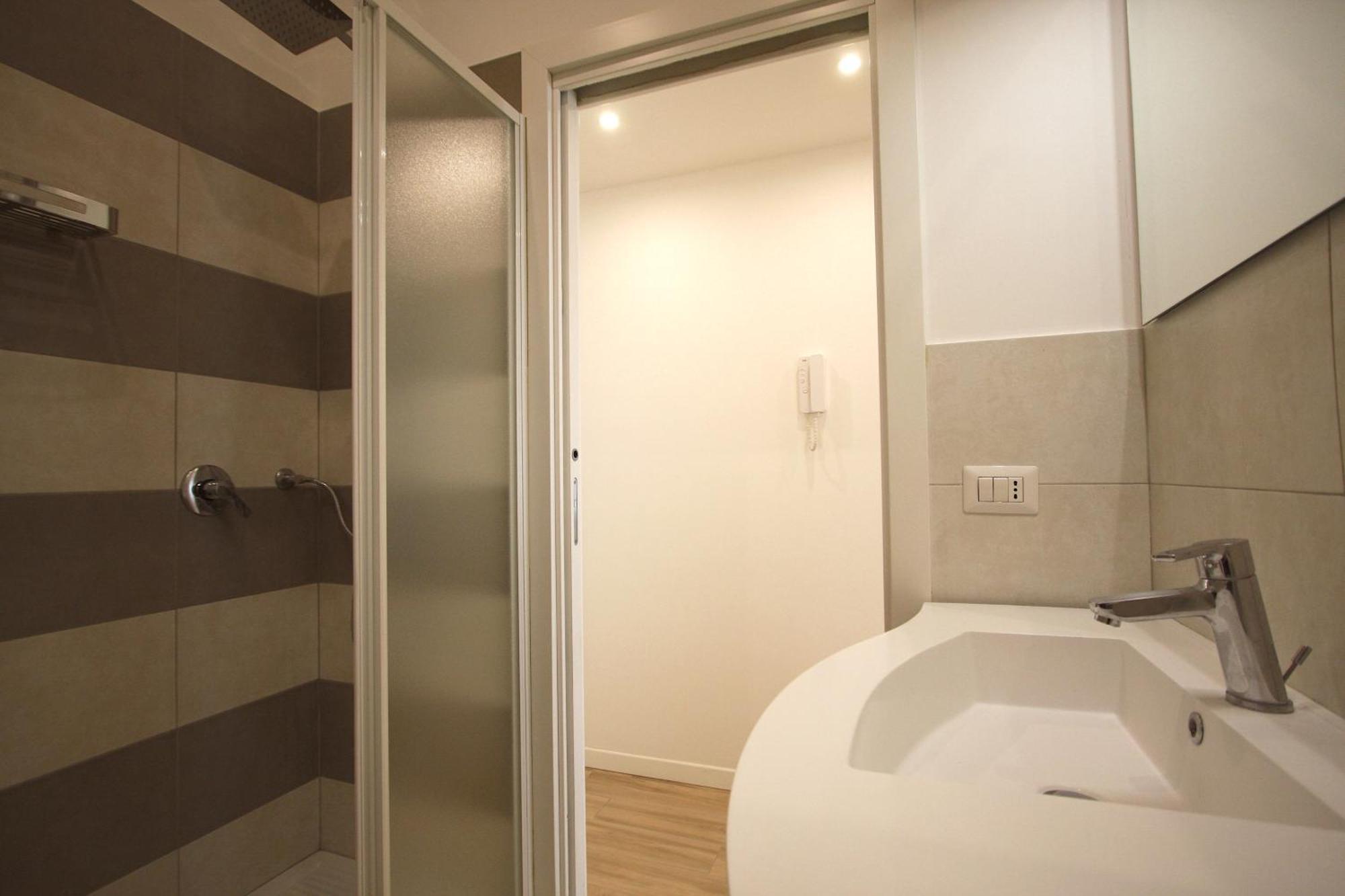 Vigna Clara 2br House Appartamento *